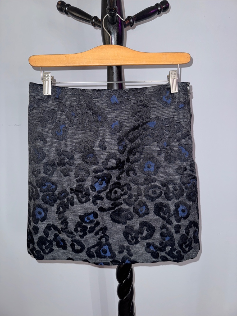 Women's Gray and Navy Leopard Jacquard Mini Skirt 19.3.B1